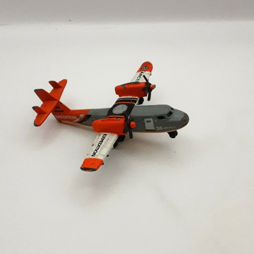 Matchbox Artic Expedition Sky Busters Snowlander Die Cast Plane 1:24